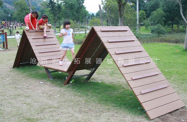 翻山越岭-体能乐园设备-儿童体能线上买球官网（中国）官方网站_线上买球官网（中国）官方网站乐园