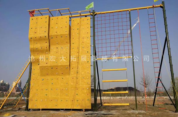 祝我公司在山东莱阳战狼特训营线上买球官网（中国）官方网站_线上买球官网（中国）官方网站训练项目安装顺利完成