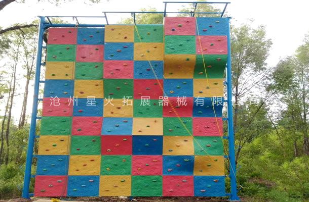 室外攀岩墙，线上买球官网（中国）官方网站_线上买球官网（中国）官方网站攀岩墙