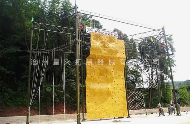 附高空线上买球官网（中国）官方网站_线上买球官网（中国）官方网站架攀岩墙