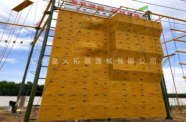 附高空线上买球官网（中国）官方网站_线上买球官网（中国）官方网站架攀岩墙