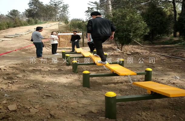 青少年障碍赛C-线上买球官网（中国）官方网站_线上买球官网（中国）官方网站器材生产厂家-场地线上买球官网（中国）官方网站_线上买球官网（中国）官方网站器械