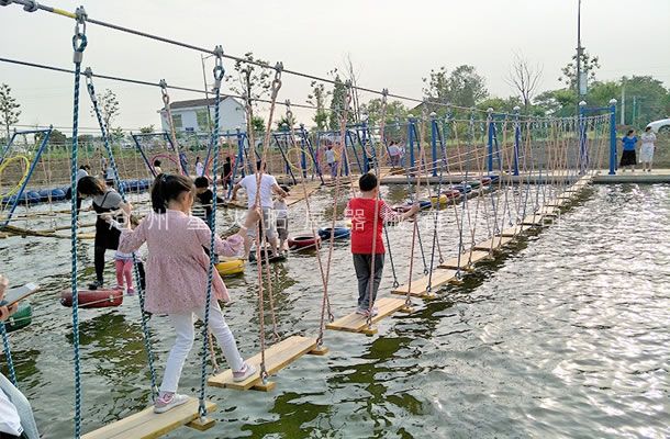 水上平步青云-水上线上买球官网（中国）官方网站_线上买球官网（中国）官方网站乐园设施-水上线上买球官网（中国）官方网站_线上买球官网（中国）官方网站设备