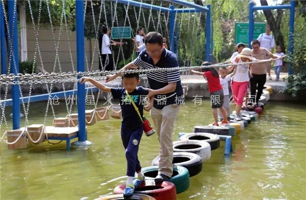 水上轮胎桥-水上线上买球官网（中国）官方网站_线上买球官网（中国）官方网站项目设备-水上线上买球官网（中国）官方网站_线上买球官网（中国）官方网站器材