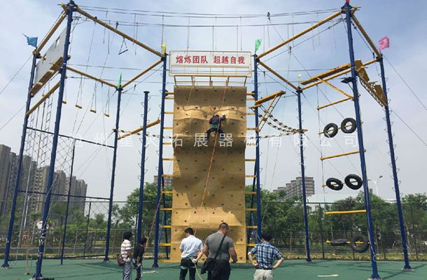 高空线上买球官网（中国）官方网站_线上买球官网（中国）官方网站训练设备