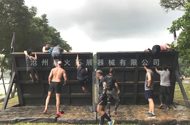 斯巴达勇士赛训练器材