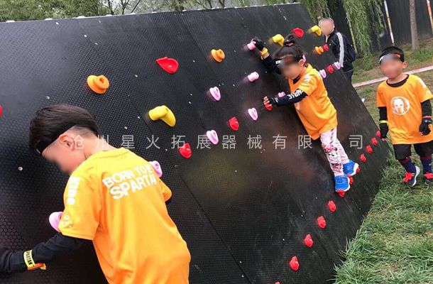 户外极限挑战项目设备