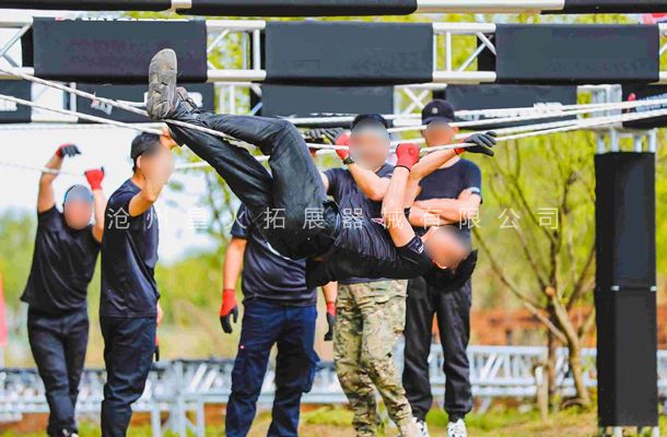 斯巴达勇士赛训练器材